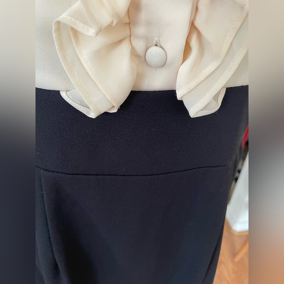 FOREVER 21 Dress - Picture 5 of 6